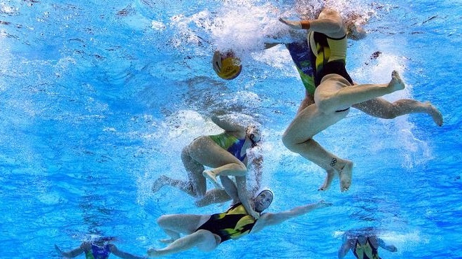 Waterpolo, onder water